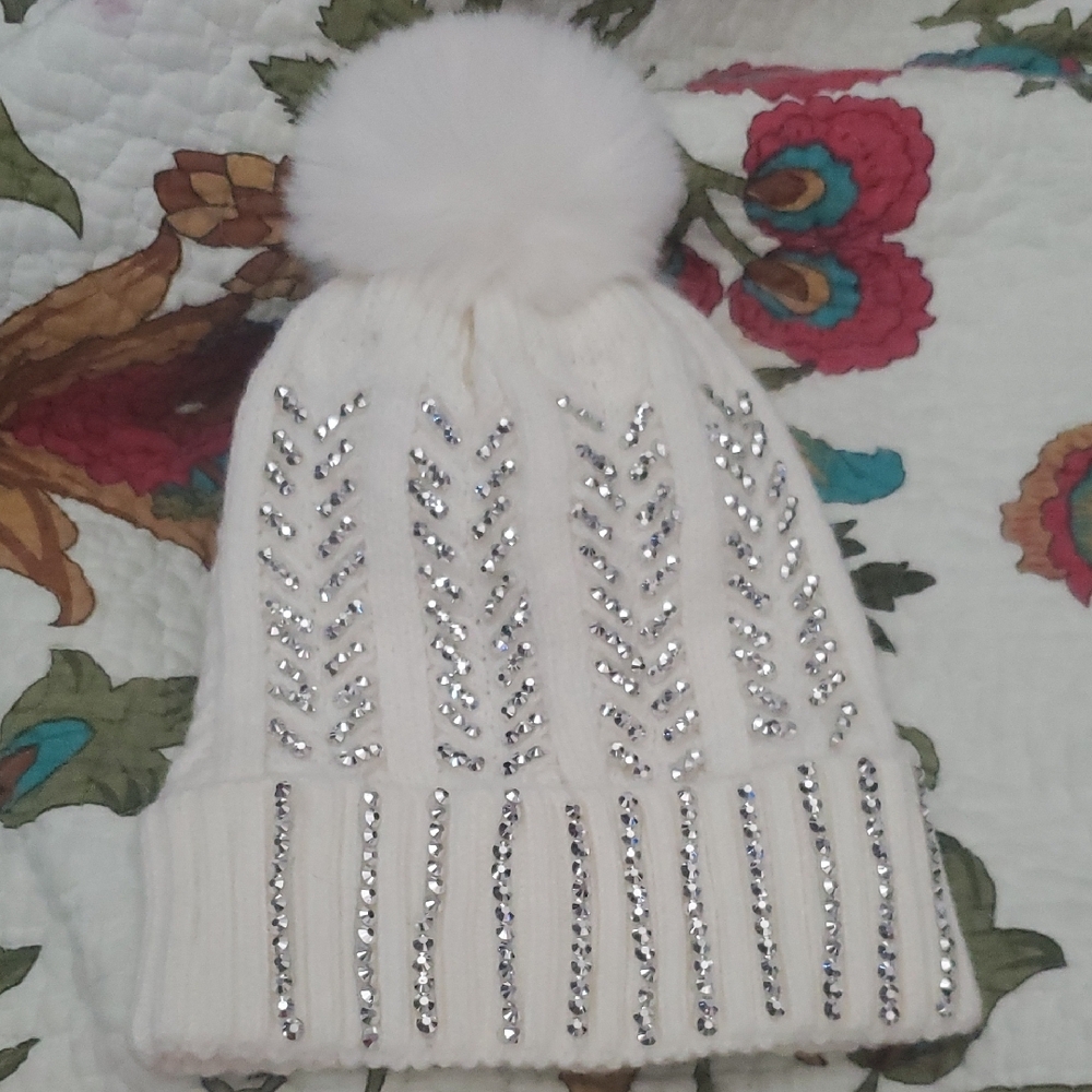 Rhinestone Knit Beanie with Fur Pom Pom